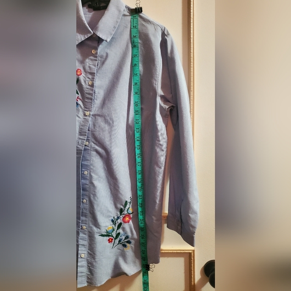 Forever 21 Light Blue  Embroidered  Oversized Shirt - Picture 6 of 8